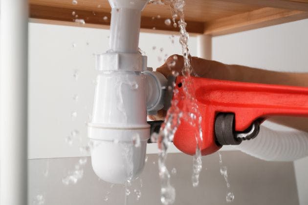 When Should I Call An Emergency Plumber?